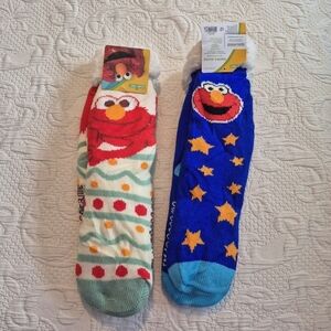 2 pairs of sherpa lined slipper socks with Elmo Cookie grippers NWT One Size